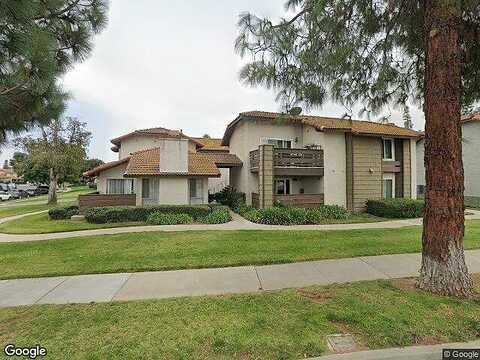 Brentwood Cir, Corona, CA 92882