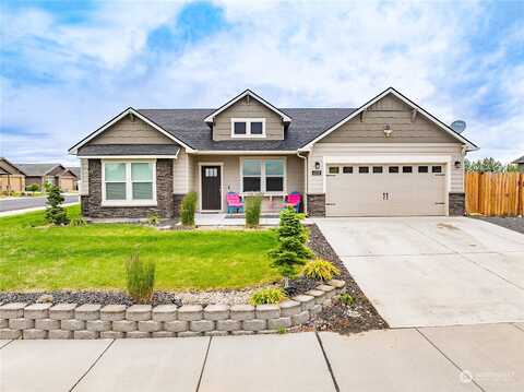 Ne Hedman Court, Moses Lake, WA 98837