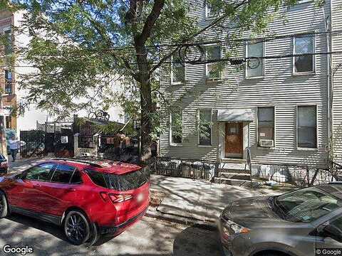 Menahan, BROOKLYN, NY 11237