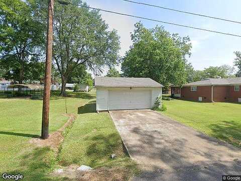 Pine, BRUCETON, TN 38317