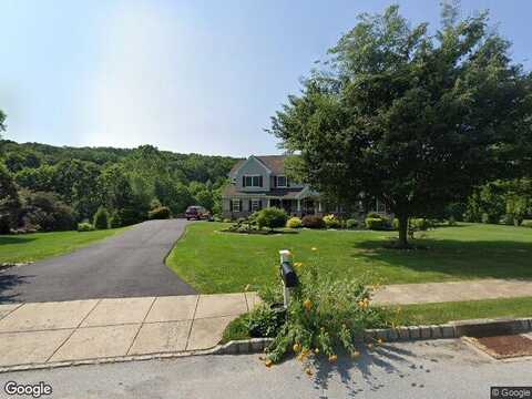 Teresa, DOWNINGTOWN, PA 19335