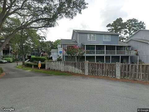 Pelican, SAINT SIMONS ISLAND, GA 31522