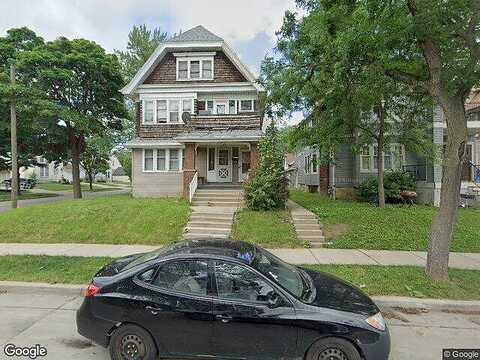 41St, MILWAUKEE, WI 53210