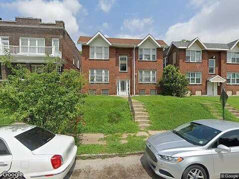 Highland Ave, SAINT LOUIS, MO 63113