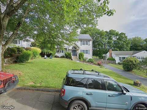 Casmir, FAIRFIELD, CT 06825