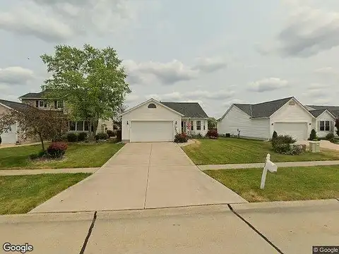 Breezeway, NORTH RIDGEVILLE, OH 44039