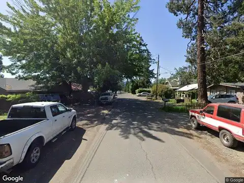 Kenwood Ave, MEDFORD, OR 97501