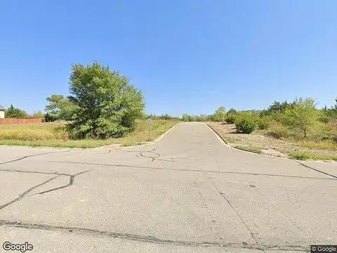 Paige Ln, JUNCTION CITY, KS 66441