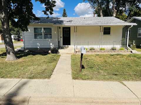 2003 SE Goodrich Avenue, Aberdeen, SD 57401