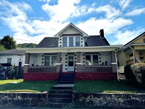 416 SUMMERS STREET, HINTON, WV 25951