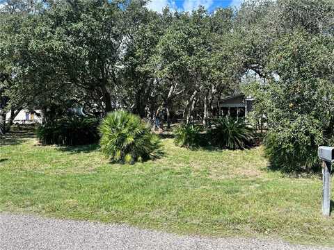 615 S Fuqua Street, Rockport, TX 78382