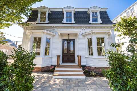 12 Center Street, Provincetown, MA 02657