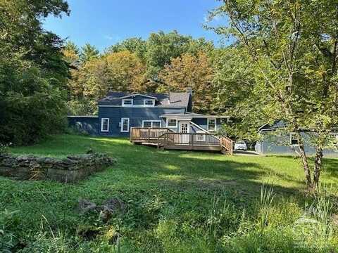 96 W Deans Mill Rd, West Coxsackie, NY 12192