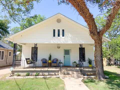 941 Barnett St, Kerrville, TX 78028