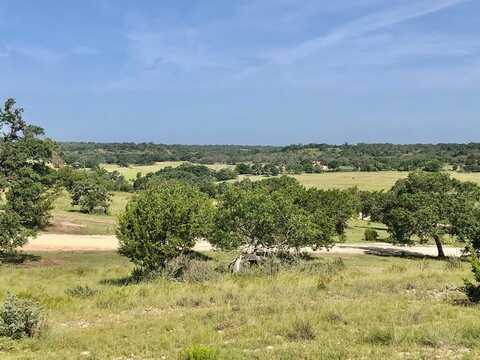 000 Old Comfort Rd, Fredericksburg, TX 78624