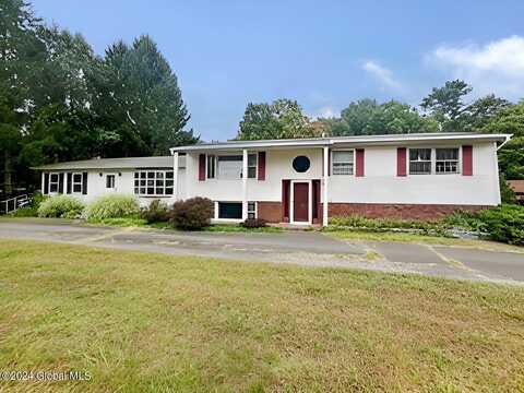 1286 Schodack Valley Road, New York, NY 12033