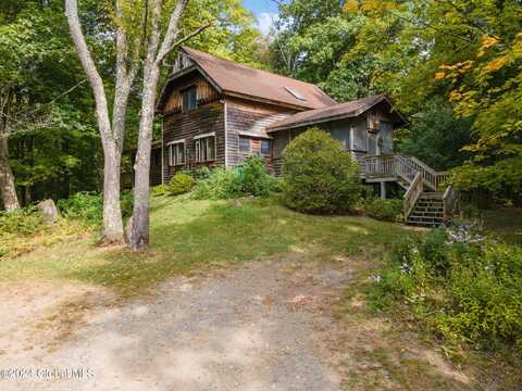 101 Old Road, Grafton, NY 12052