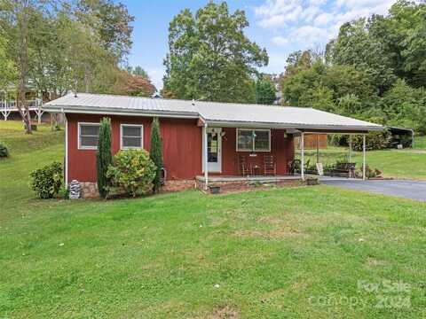 769 East Street, Waynesville, NC 28786