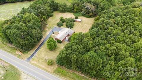 2246 NC 10 Highway, Newton, NC 28658