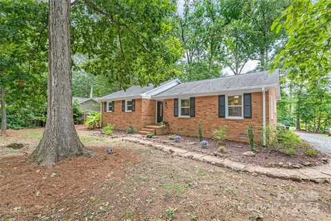 6204 Pamela Street, Huntersville, NC 28078