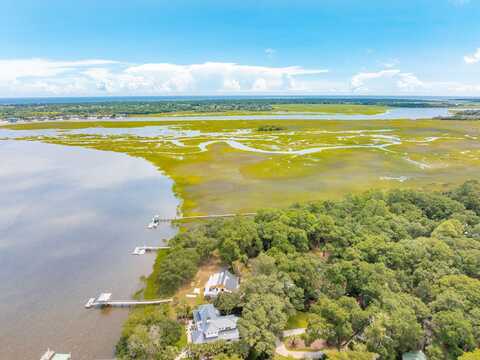 2951 Roseville Road, Wadmalaw Island, SC 29487