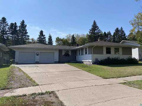 68 Hays Cr, Silver Bay, MN 55614