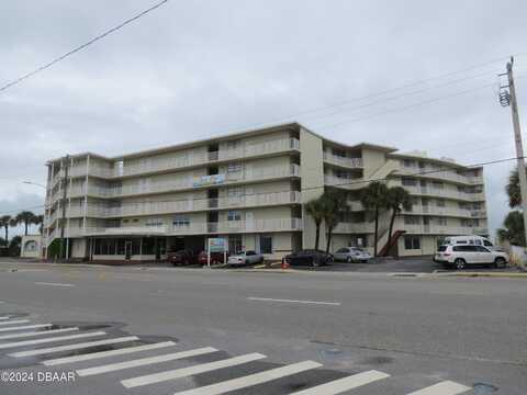 1233 N Atlantic Avenue, Daytona Beach, FL 32118