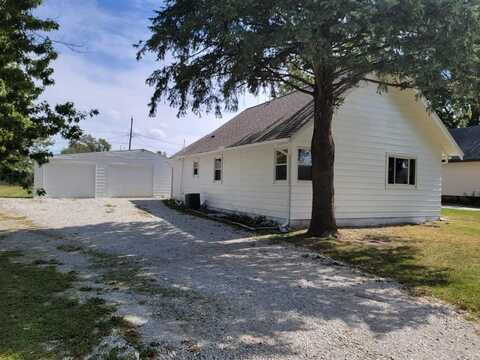 212 NW 2nd Street, Melcher Dallas, IA 50062