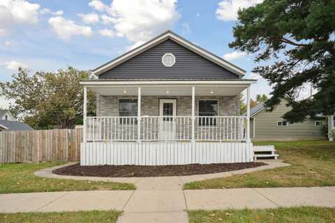 149 W Howard, Manchester, IA 52076