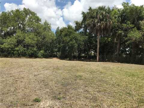 1776 Seafan Circle, North Fort Myers, FL 33903