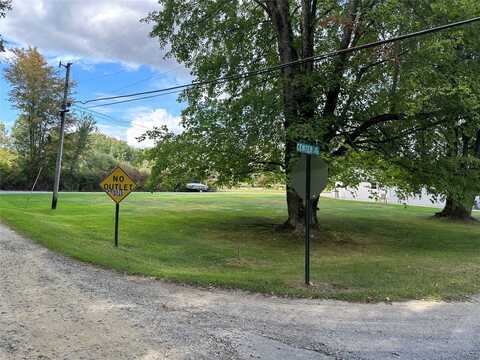 1 FARM Road, Conneaut Lake, PA 16316