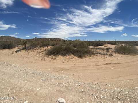 001 Kaplan Road, El Paso, TX 79928