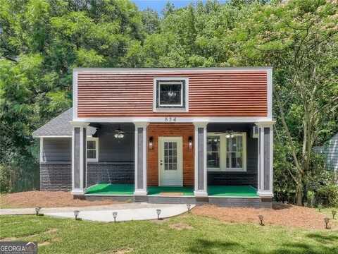 834 Woods, Atlanta, GA 30318