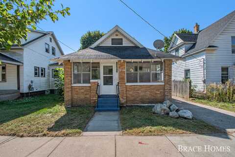 448 Spencer Street NE, Grand Rapids, MI 49505