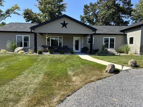 60180 S Burr Oak Road, Colon, MI 49040