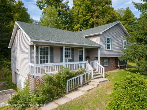 110 Fern Way, Abington, PA 18411