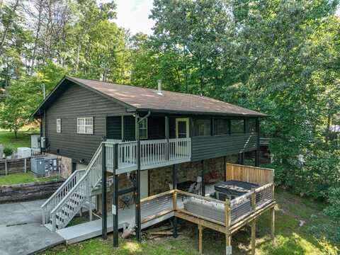 1635 S Mountain View Road, Sevierville, TN 37876