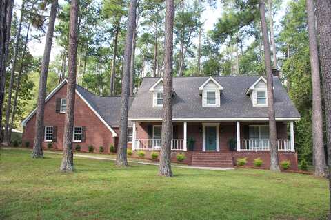 204 Shadow Wood Dr., Hattiesburg, MS 39402