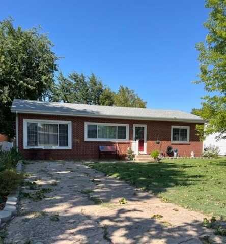 420 W 15th St, Larned, KS 67550