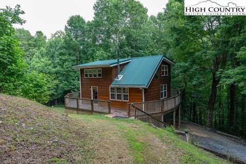 300/266 Bowlick Lane, Elk Park, NC 28622