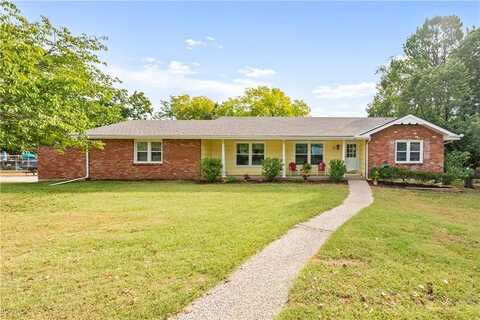 33 Fulkerson Circle, Liberty, MO 64068