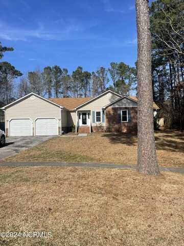 180 Baytree Drive, Jacksonville, NC 28546