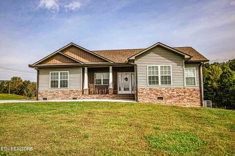 877 Queener Rd, Jacksboro, TN 37757