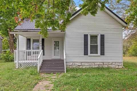 208 North First Street, Harrodsburg, KY 40330