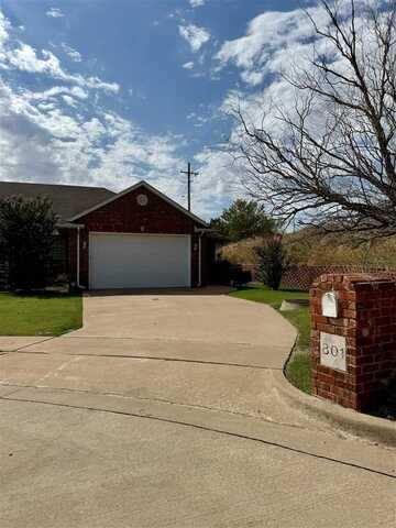 801 NE Turtle Dove Ln, Lawton, OK 73507