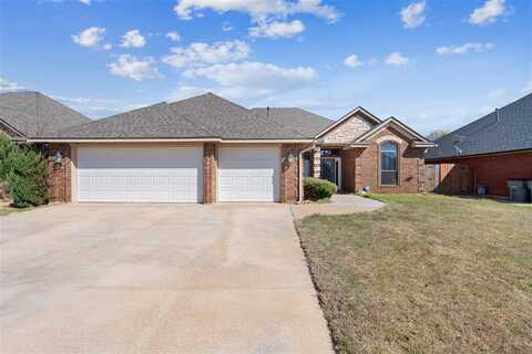 1514 SW 70th St, Lawton, OK 73505