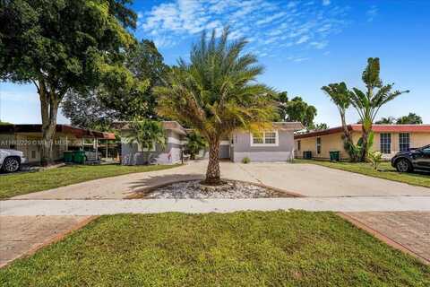 7802 NW 73rd Ter, Tamarac, FL 33321