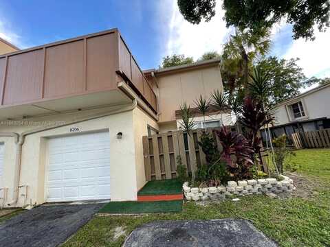 8206 NW 9th Ct, Plantation, FL 33324