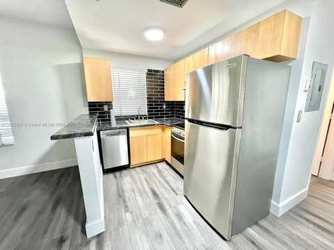 1542 Drexel Ave, Miami Beach, FL 33139