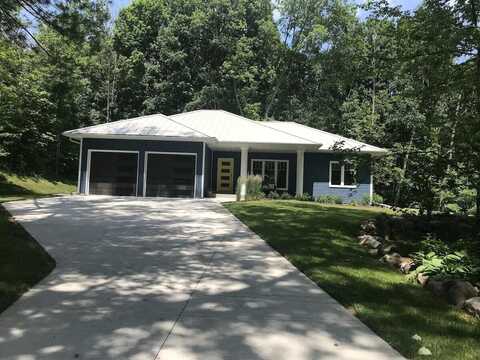 W6356 Westwind Rd, Sheboygan, WI 53083